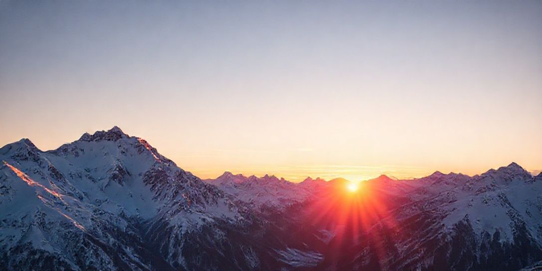 L'Aube sur l'Aiguille Verte